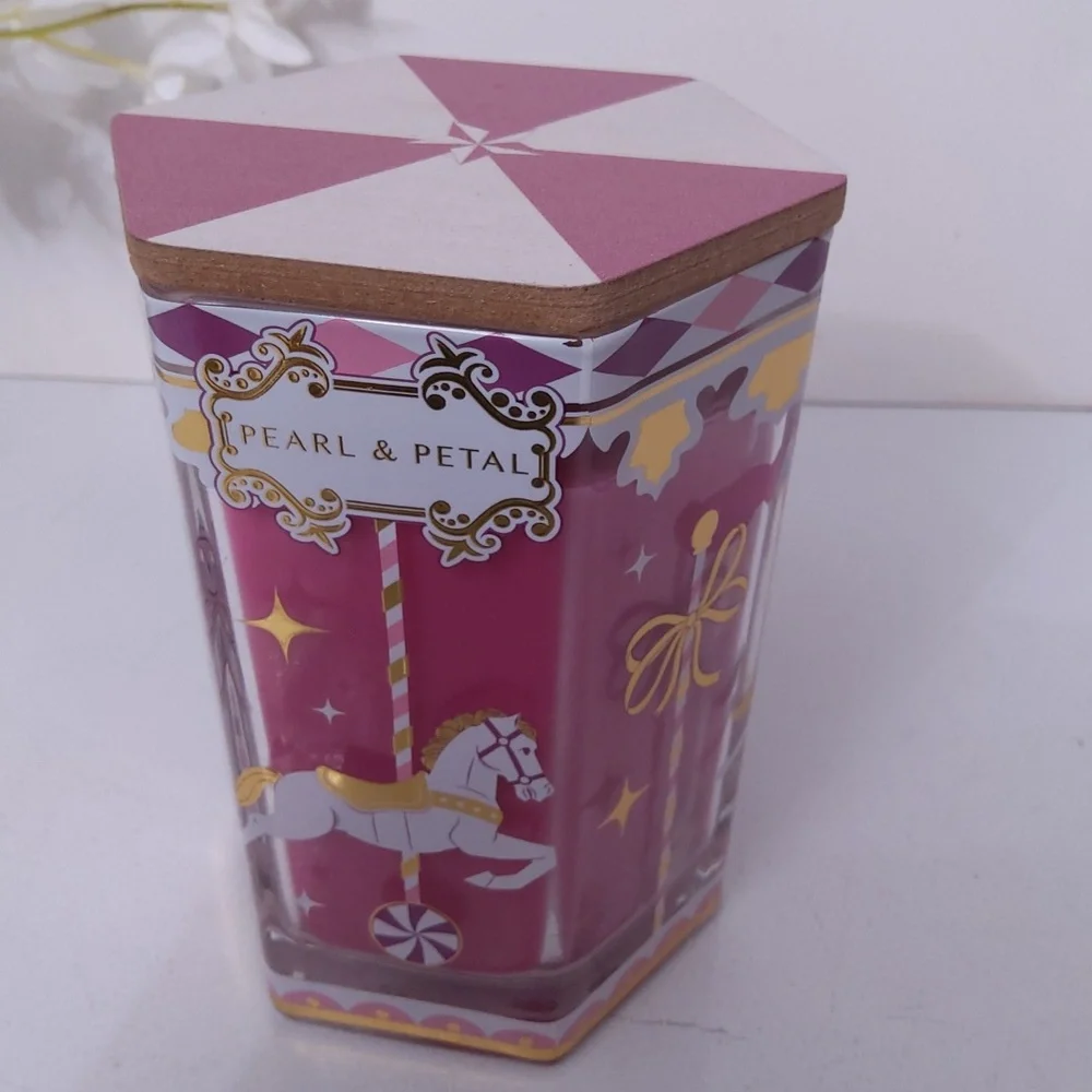 Pearl & Petal ⭐️charming pink